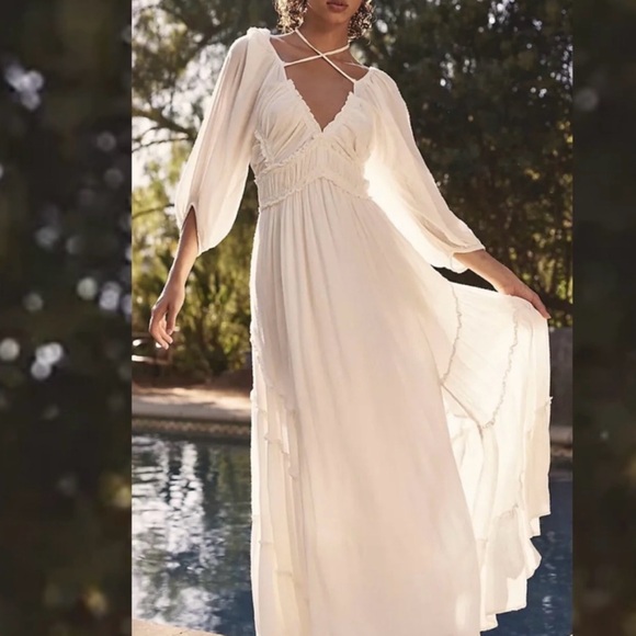 Free People Dresses & Skirts - Free People White Long Sleeve Maxi Dress